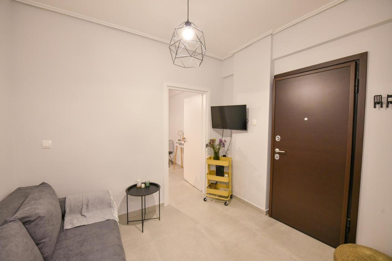 Modern, Comfortable Apartment, In The Heart Of The City_2 Larissa Luaran gambar