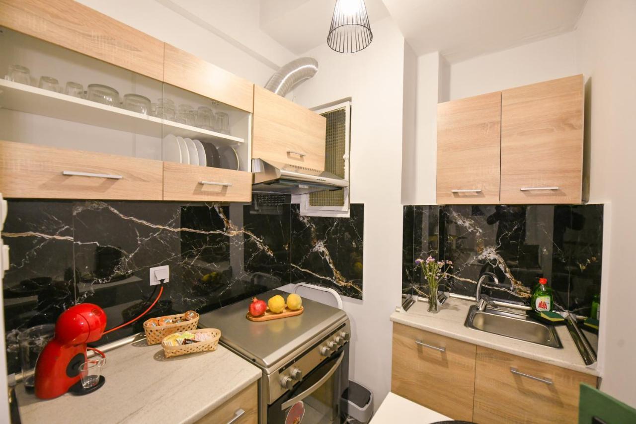 Modern, Comfortable Apartment, In The Heart Of The City_2 Larissa Luaran gambar