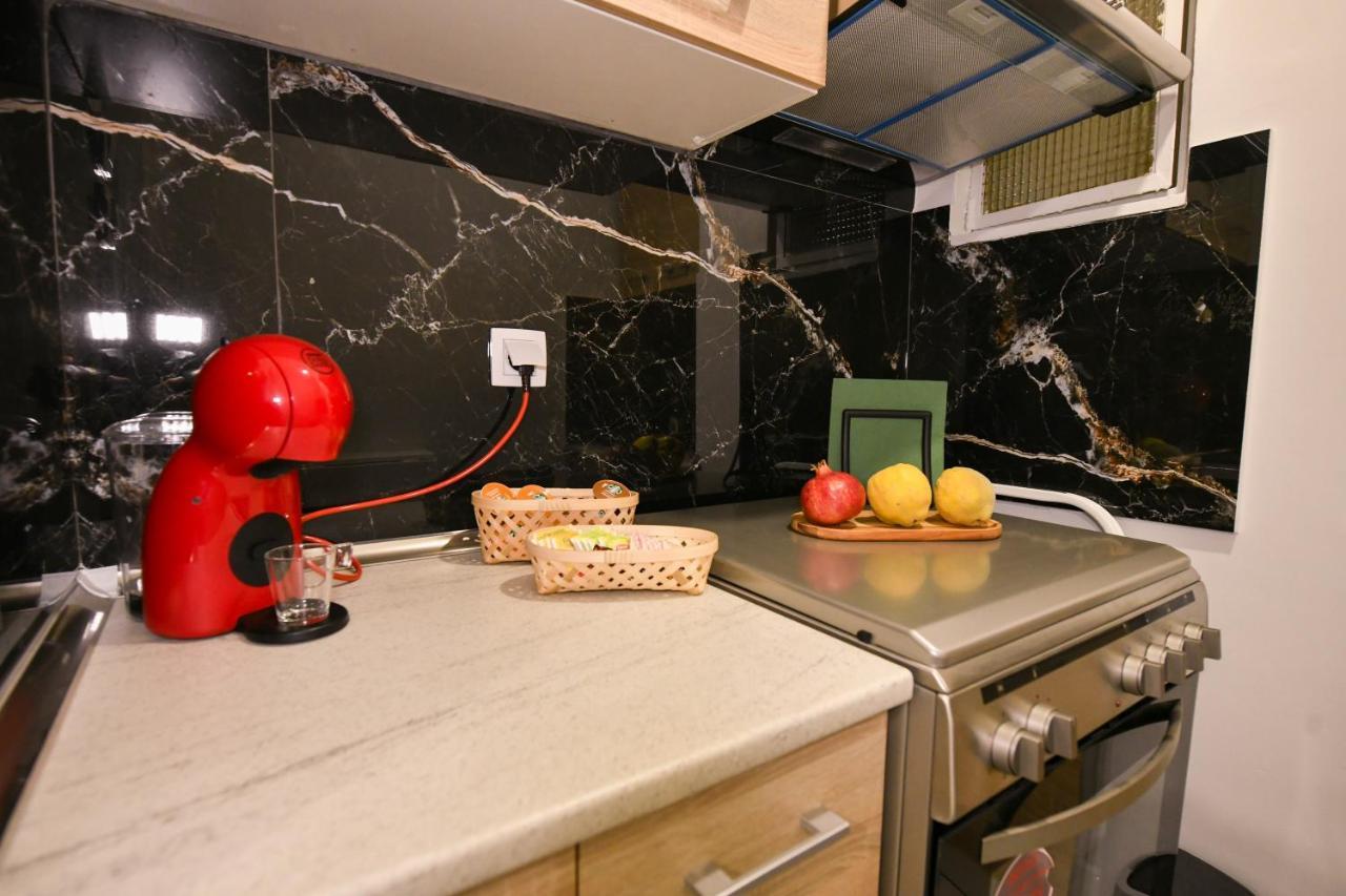 Modern, Comfortable Apartment, In The Heart Of The City_2 Larissa Luaran gambar