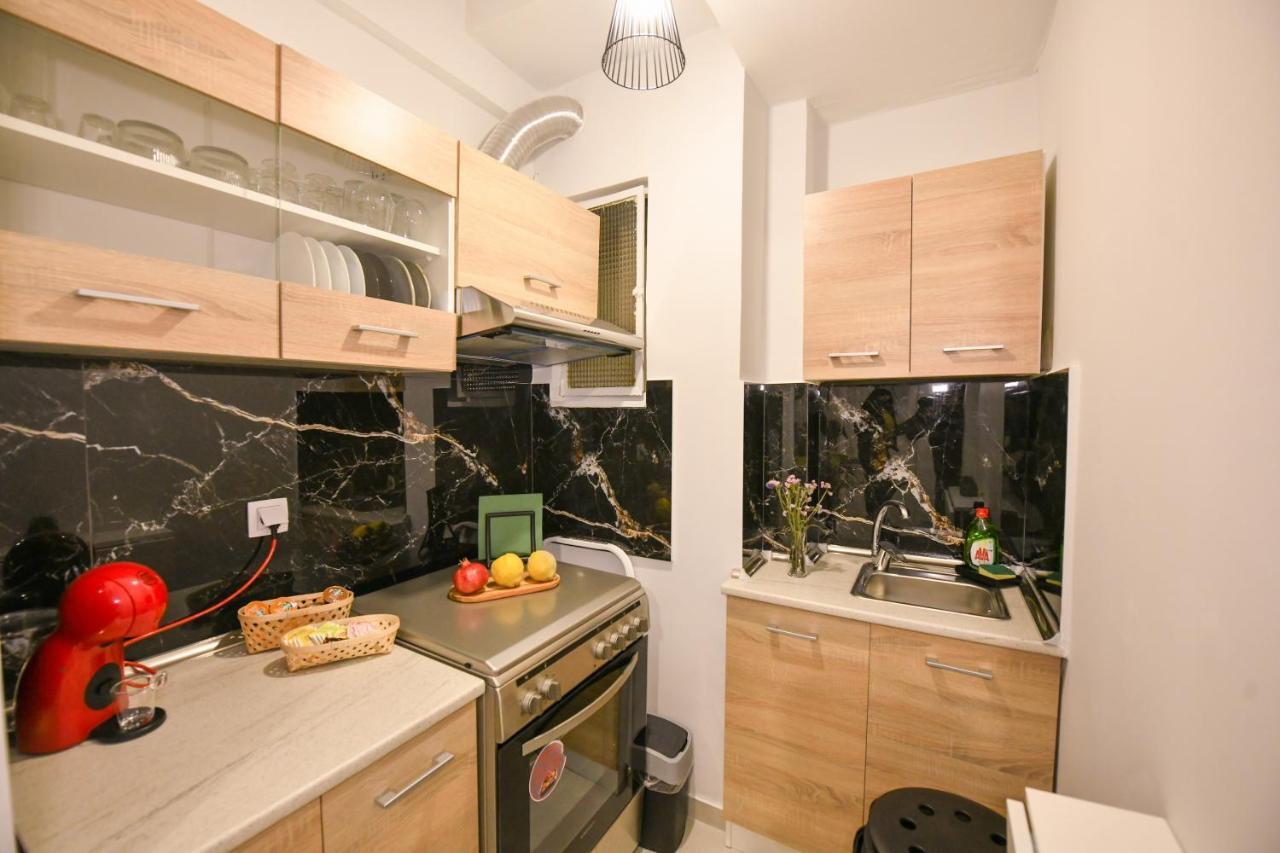 Modern, Comfortable Apartment, In The Heart Of The City_2 Larissa Luaran gambar