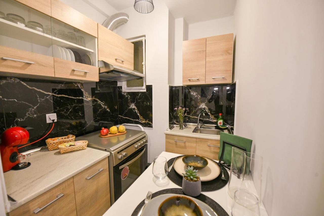 Modern, Comfortable Apartment, In The Heart Of The City_2 Larissa Luaran gambar